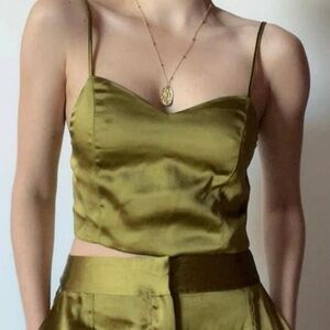 NWT House of Harlow 1960 satin cropped festival camisole top in Mustard